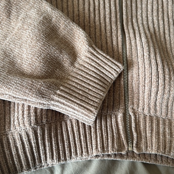 For love and lemons Rey Ruffle Collar Knit Zip-Up Jacket - Picture 6 of 13